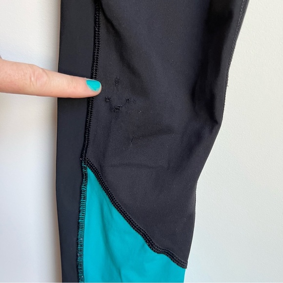 lululemon Black & Teal Leggings - Size 4 - Picture 4 of 9